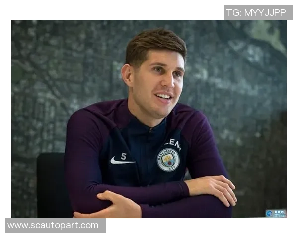 如何绘制足球明星球服使其更具视觉冲击力与艺术感