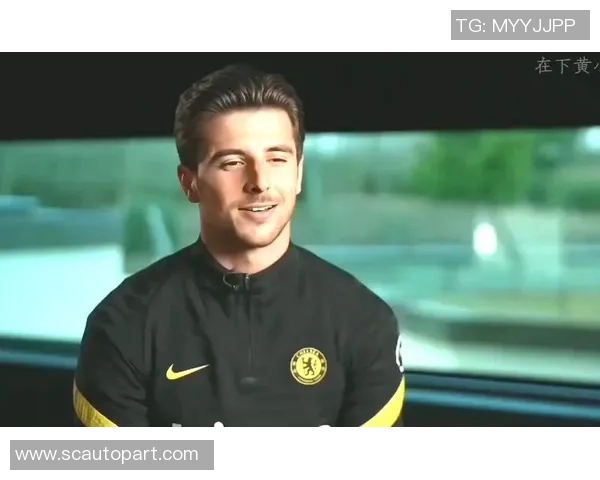 足球明星受伤恢复之路：如何通过专业治疗重返绿茵场